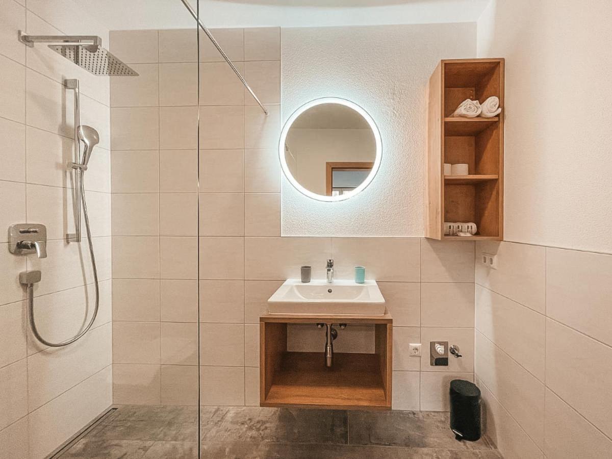 Isanora - Garden & Private Whirlpool By Alpenluxus Appartements Fügen Dış mekan fotoğraf