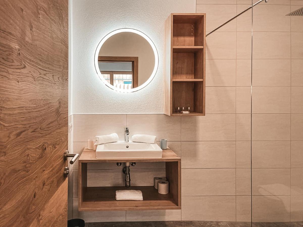 Isanora - Garden & Private Whirlpool By Alpenluxus Appartements Fügen Dış mekan fotoğraf